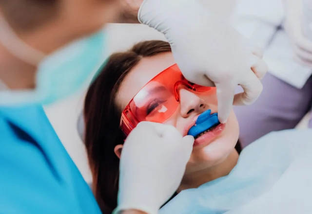 doctor-performs-the-procedure-for-cleaning-teeth-2026-03-26-06-04-23-utc